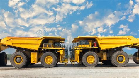 How To Start A Dump Truck Business