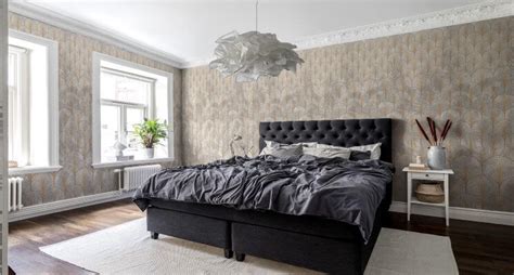 How to Choose the Right Wallpaper for Redecorating Your Luxury Bedroom