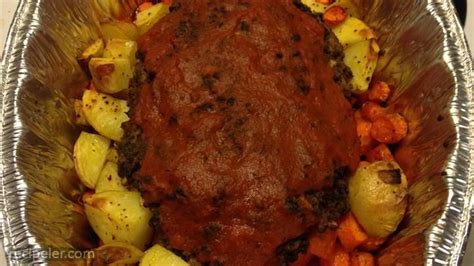 vegetarian meatloaf with vegetables