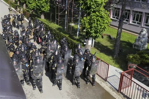 Nat Led Peacekeepers Injured In Kosovo In Clashes With Serbs