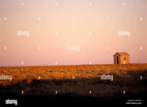 Corrugated Iron Tin Hut Stock Photo Alamy