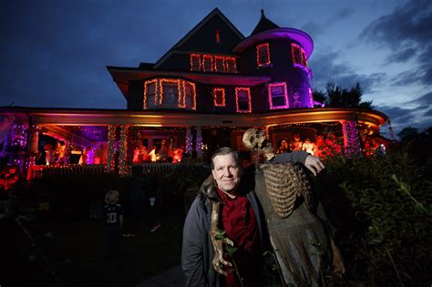 The best and scariest Halloween decorations in the NYC area