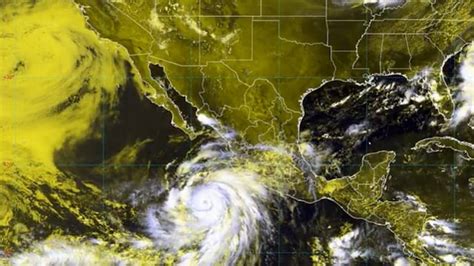 Hilary Ya Es Huracán Categoría 3 Y Avanza Con Lluvias Intensas En 4