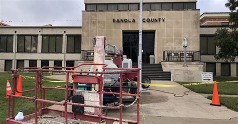 Panola County courthouse roof almost complete | News | panolawatchman.com