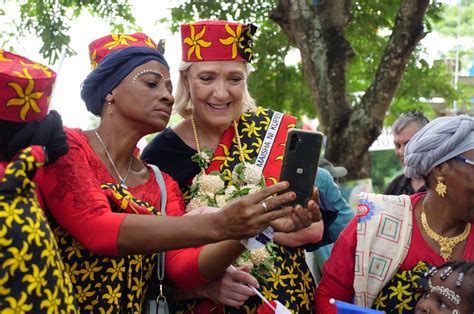 Mayotte Comprendre Le Pi Ge Identitaire Et La Mont E En Puissance Du