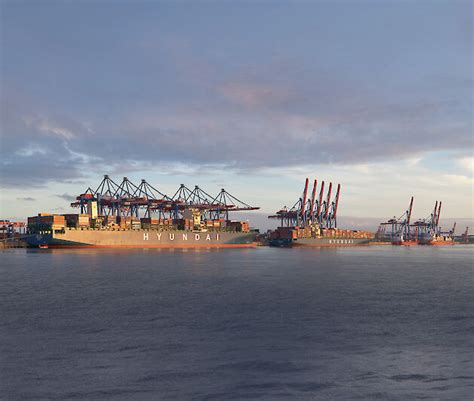 Hafen Hamburg Schwierige Rahmenbedingungen Belasten Containerumschlag