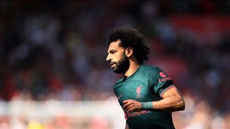 تفاصيل جديدة تخص انتقال محمد صلاح الى الدوري السعودي رياضة