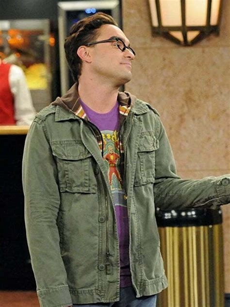 Leonard Hofstadter Outfit