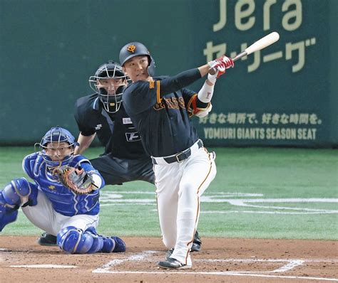 坂本勇人、史上2人目の通算450二塁打 歴代1位の敵将・立浪監督の前で達成「450まで行けたってことはチームに貢献できたのかな」【巨人】：中日スポーツ・東京中日スポーツ