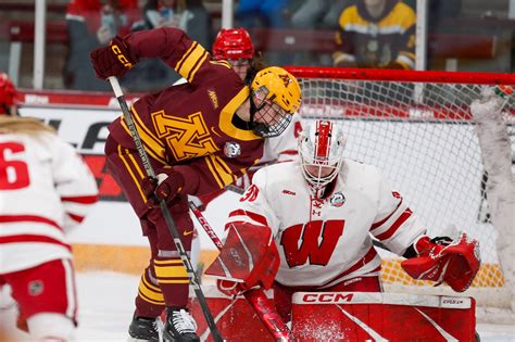 Minnesota Womens Hockey Gophers Lose To Badgers 4 3 In Ot Of Wcha Semis The Daily Gopher