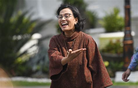 Sri Mulyani Buka Suara Usai Dikritik Menkeu Doyan Utang