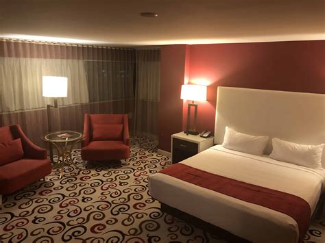 Downtown Grand Las Vegas - Premium Room Review