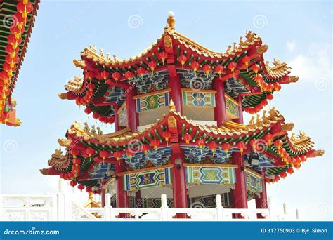 Golden Dragon Sculpture Red Lanterns On Traditional Chinese Roof Stock