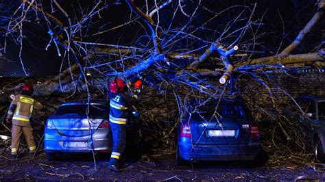 Stra Acy W Regionie Usuwaj Skutki Silnego Wiatru Polskie Radio Koszalin