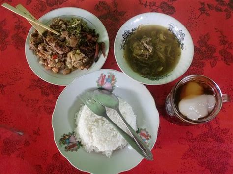 LAWAR KUWIR PAN SINAR, Denpasar - Restaurant Reviews, Photos & Phone ...