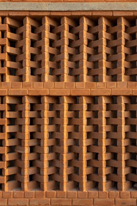 Institute Design With Naturally Lit And Ventilated Building Envelop