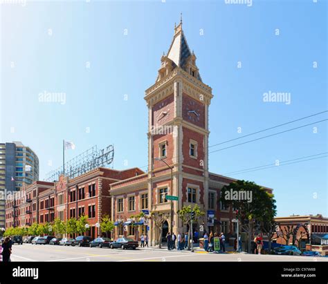 Ghirardelli Clock Tower Hi Res Stock Photography And Images Alamy