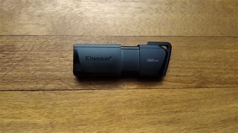 Kingston 32 GB DataTraveler Exodia M USB 3.2 Black (DTXM/32GB) купити в ...