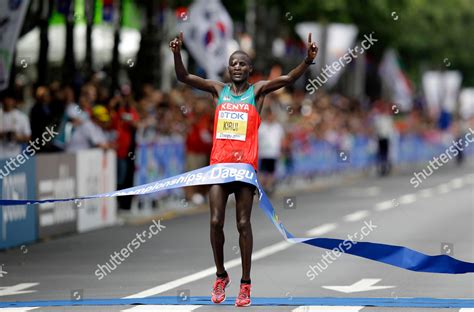 Kenyas Abel Kirui Celebrates He Crosses Editorial Stock Photo Stock