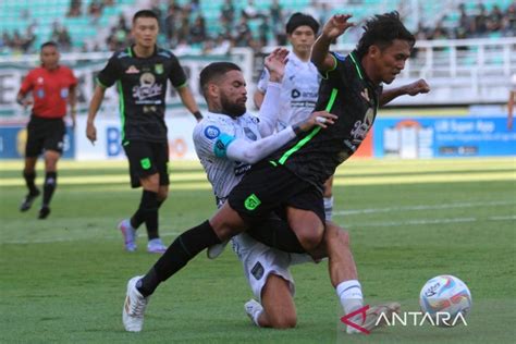 Pelatih Borneo FC Akui Kehebatan Pemain Persebaya ANTARA News Jawa Timur