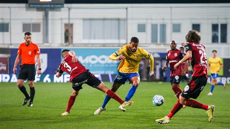 Estoril Praia E Pa Os De Ferreira Anulam Se E Continuam Sem Vencer Em