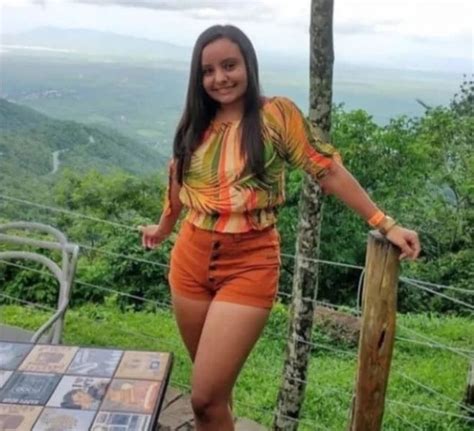 Jovem de 20 anos é encontrada morta em estrada após marcar encontro