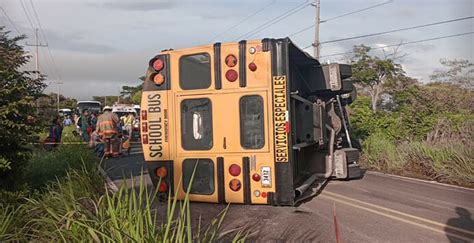 Vuelco de autobús deja varios heridos en Guacanaste Costa Rica La