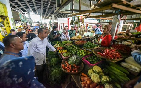 Beras Dan Minyak Stabil Wali Kota Eri Cahyadi Fokus Tekan Harga Cabai