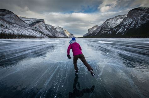 This Is What’s Beneath The Most Beautiful Ice Rink In The World [pics] Canadian Lakes Banff