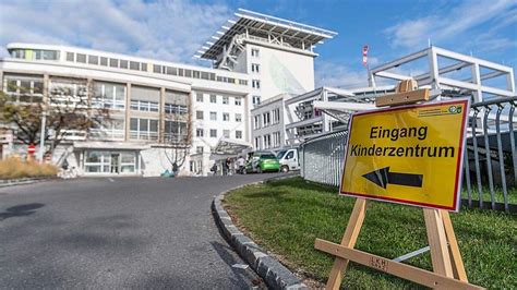 Landesspit Ler Pflegerinnen Und Pfleger Aus Lkh Kinderklinik K Ndigten