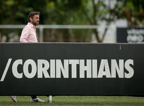 Corinthians paga primeira parcela de R 3 3 milhões para poder