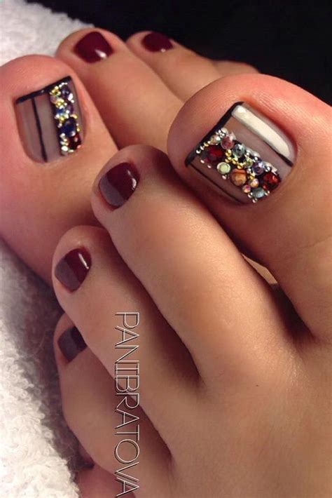 20 diseños de uñas que mantendrán tus pies hermosos y lindos