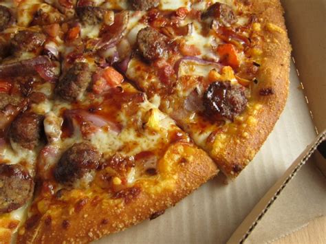 Review Pizza Hut Bbq Bacon Cheeseburger Pizza