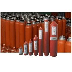 Exporter of Everest Kanto Medical Application Cylinders & Everest Kanto CNG Steel Cylinders by ...