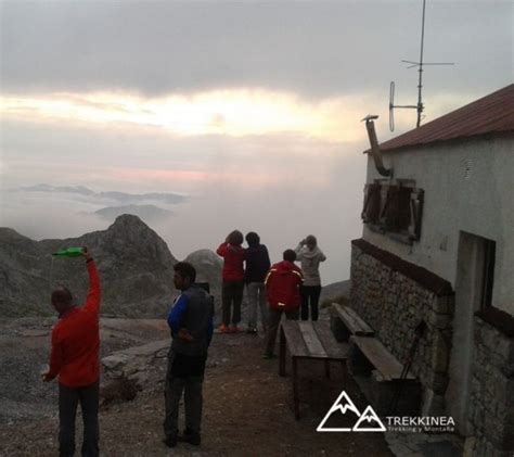 Trekking Picos De Europa Trekkinea Viajes Con Gu As De Monta A