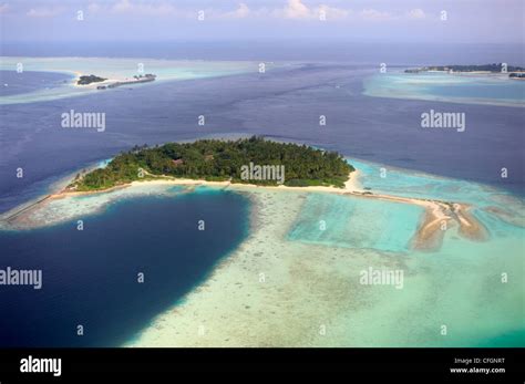 Aerial view of a maldivian island, Maldives Stock Photo - Alamy