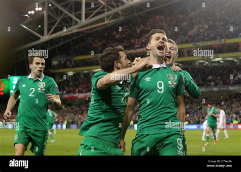 Republic Irelands Shane Long Hi Res Stock Photography And Images Alamy