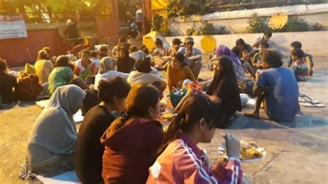 Buka Puasa Bersama Di Wihara Cara Kelompok Minoritas Rangkul Mayoritas