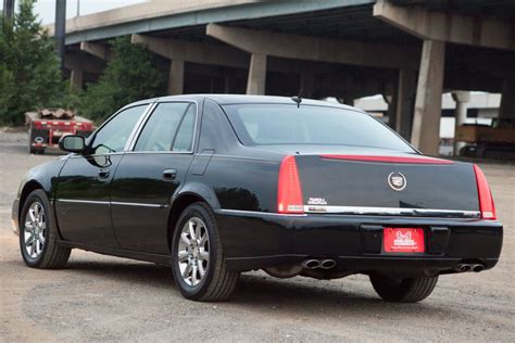 used-cadillac-dts-black-for-sale (14 of 37) | Car Dealership in Philadelphia