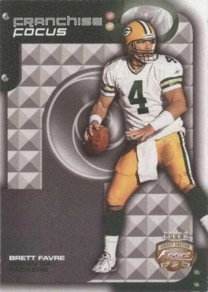 2002 Fleer Focus Jersey Edition Franchise Focus 12FF Brett Favre For