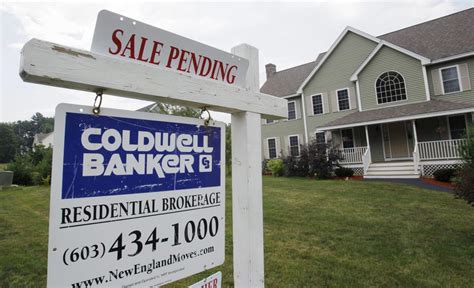 Pending Home Sales Drop Unexpectedly In March Amid Inventory Woes