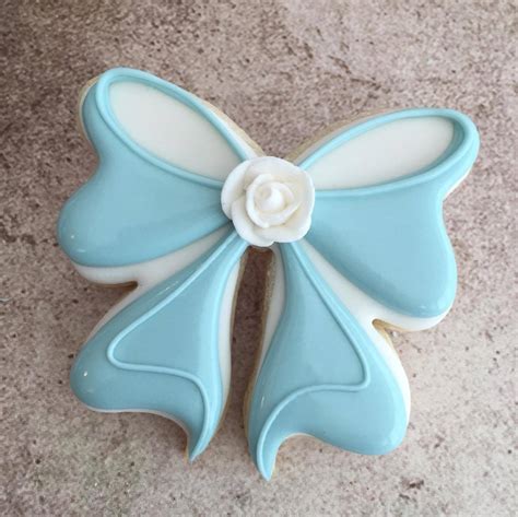 How To Make The Most Perfect Bow Cookies Ever GUEST POST Delorse Sword