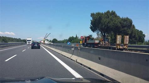 Incidente Sul Raccordo Autostradale Siena Firenze Nove Da Firenze