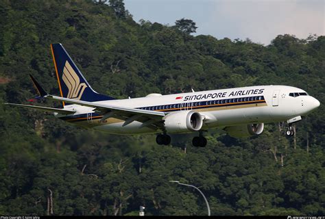 9V MBM Singapore Airlines Boeing 737 8 MAX Photo By Azimi Iahra ID