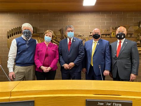 clovis city council sworn   mayor selected city  clovis