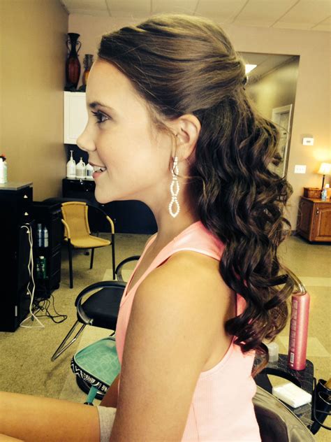 Pageant Hair A Simple Half Up Half Down Pageant Hair Hoco Hair Pageant