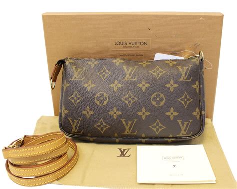 Louis Vuitton Malletier A Paris Maison Fondee En 1854 ราคา Paul Smith