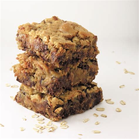 Caramel Oatmeal Bars | EASYBAKED