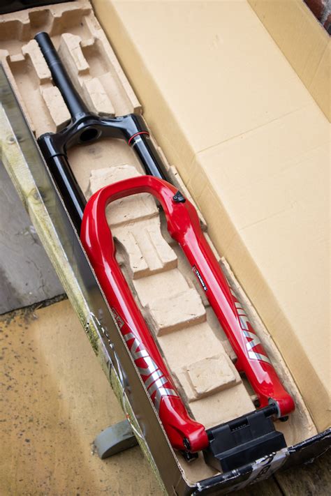 2021 Rockshox Lyrik Ultimate 29 42mm Boost Boxxer Red For Sale