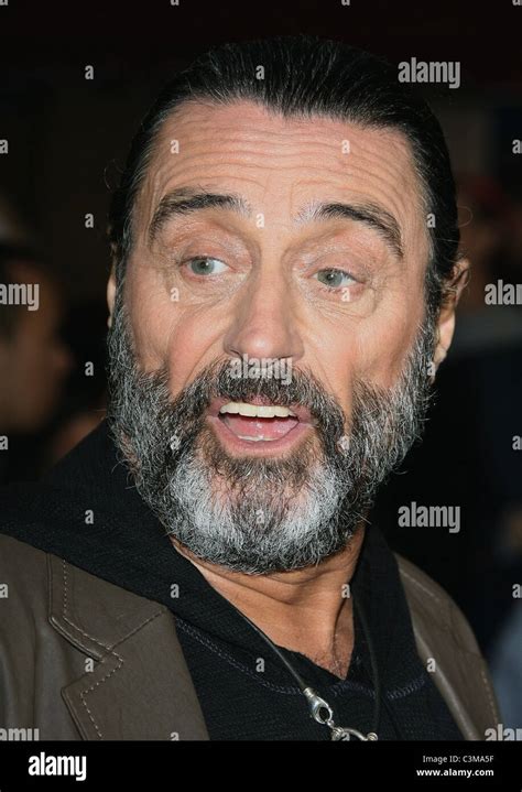 IAN MCSHANE PIRATES OF THE CARIBBEAN: ON STRANGER TIDES. WORLD PREMIERE ...